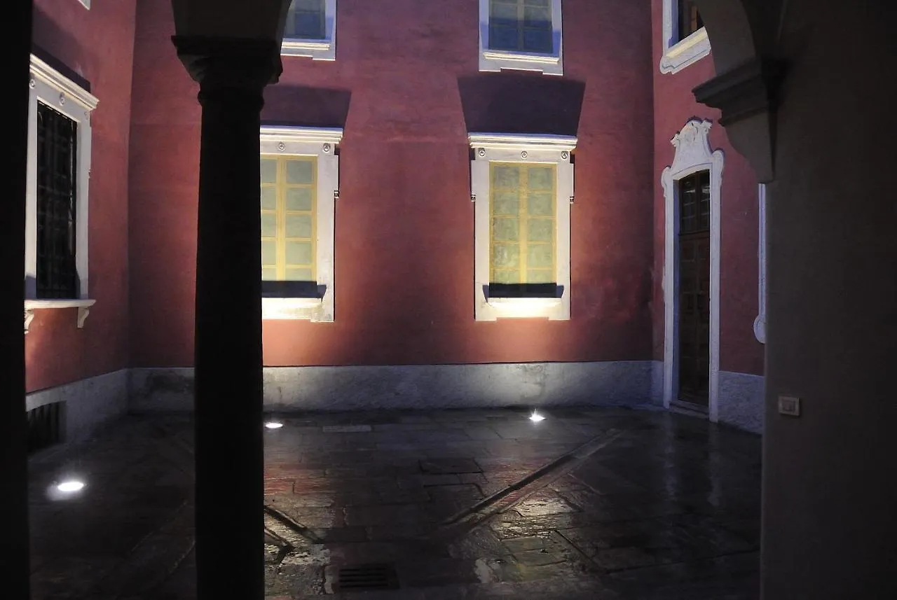 N°30 Charme Apartments Vigevano Italië