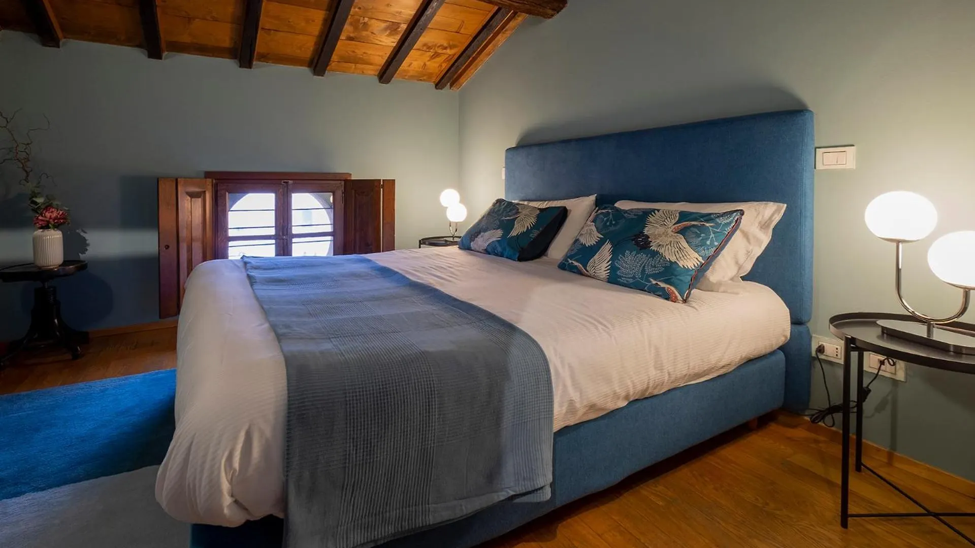 N°30 Charme Apartments Vigevano İtalya